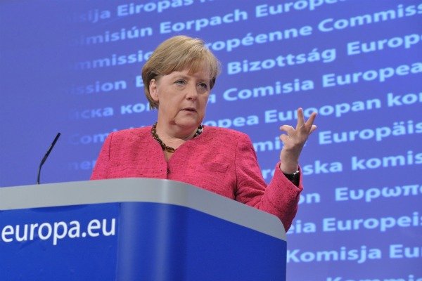 Angela Merkel écarte la faillite de l’État grec